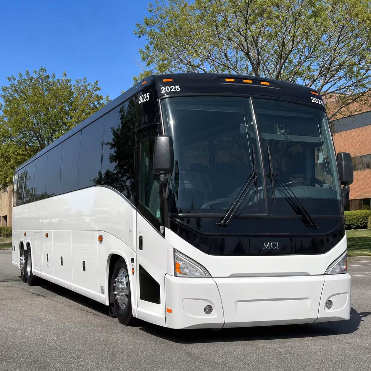 redding employee shuttle services that keep your team moving